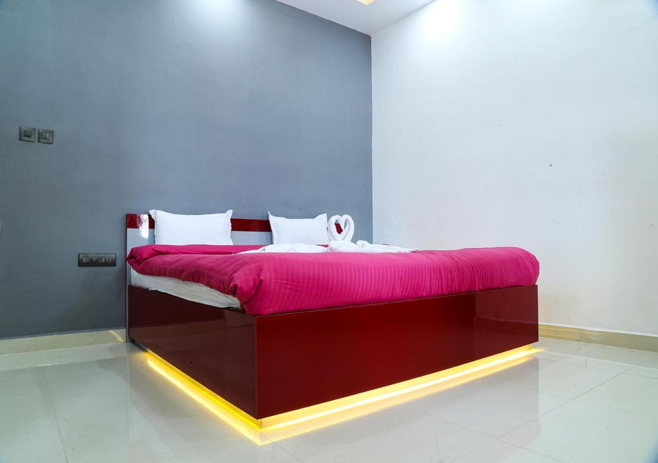 M Aples Jacks Place Hotel Cavelossim Exterior photo