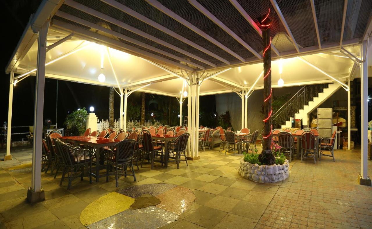 M Aples Jacks Place Hotel Cavelossim Exterior photo