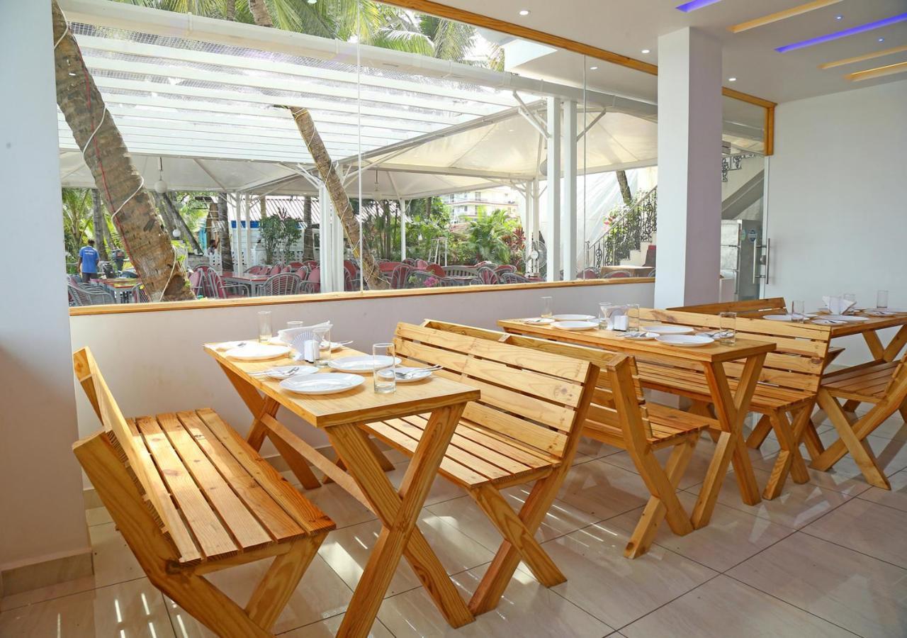 M Aples Jacks Place Hotel Cavelossim Exterior photo