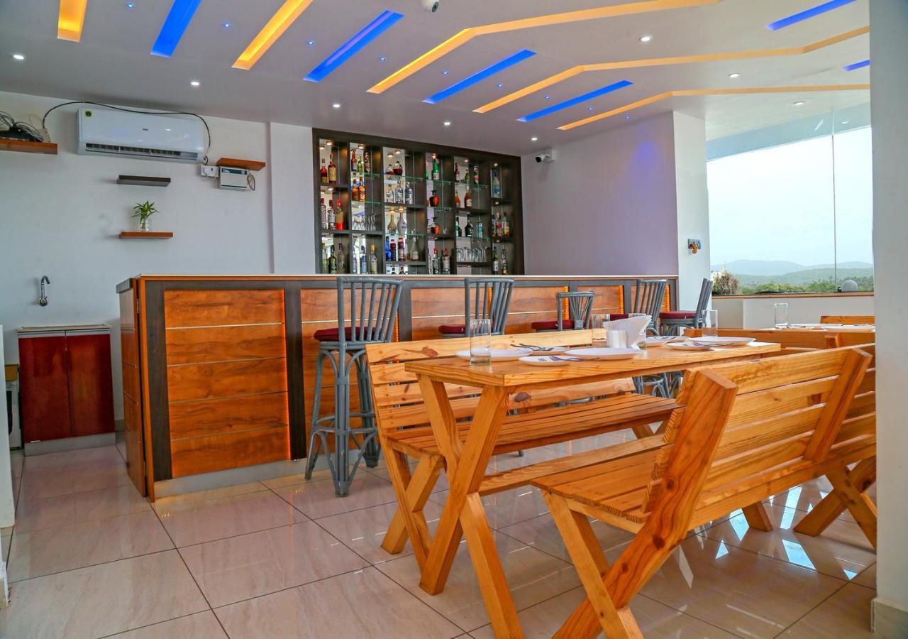 M Aples Jacks Place Hotel Cavelossim Exterior photo