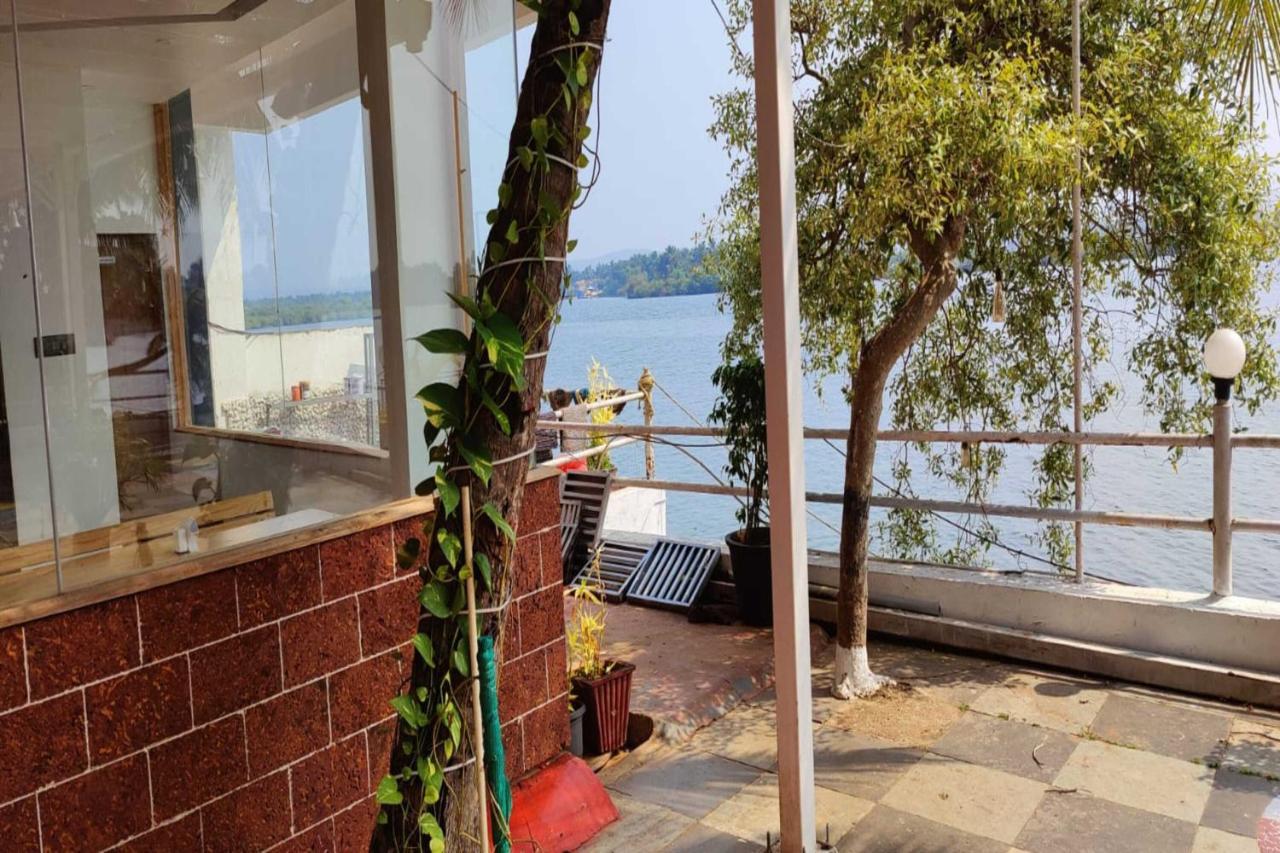 M Aples Jacks Place Hotel Cavelossim Exterior photo